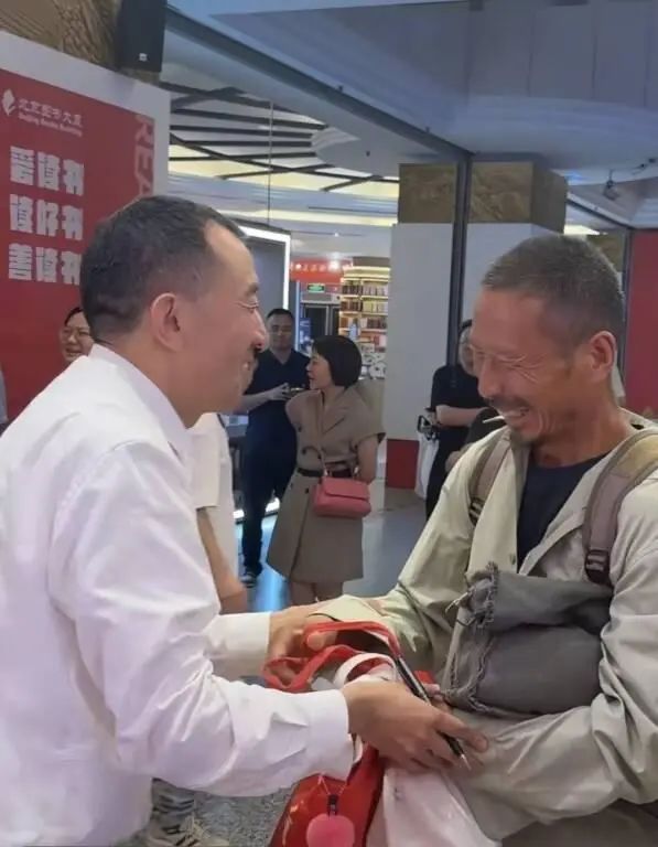 刘诗利.jpg